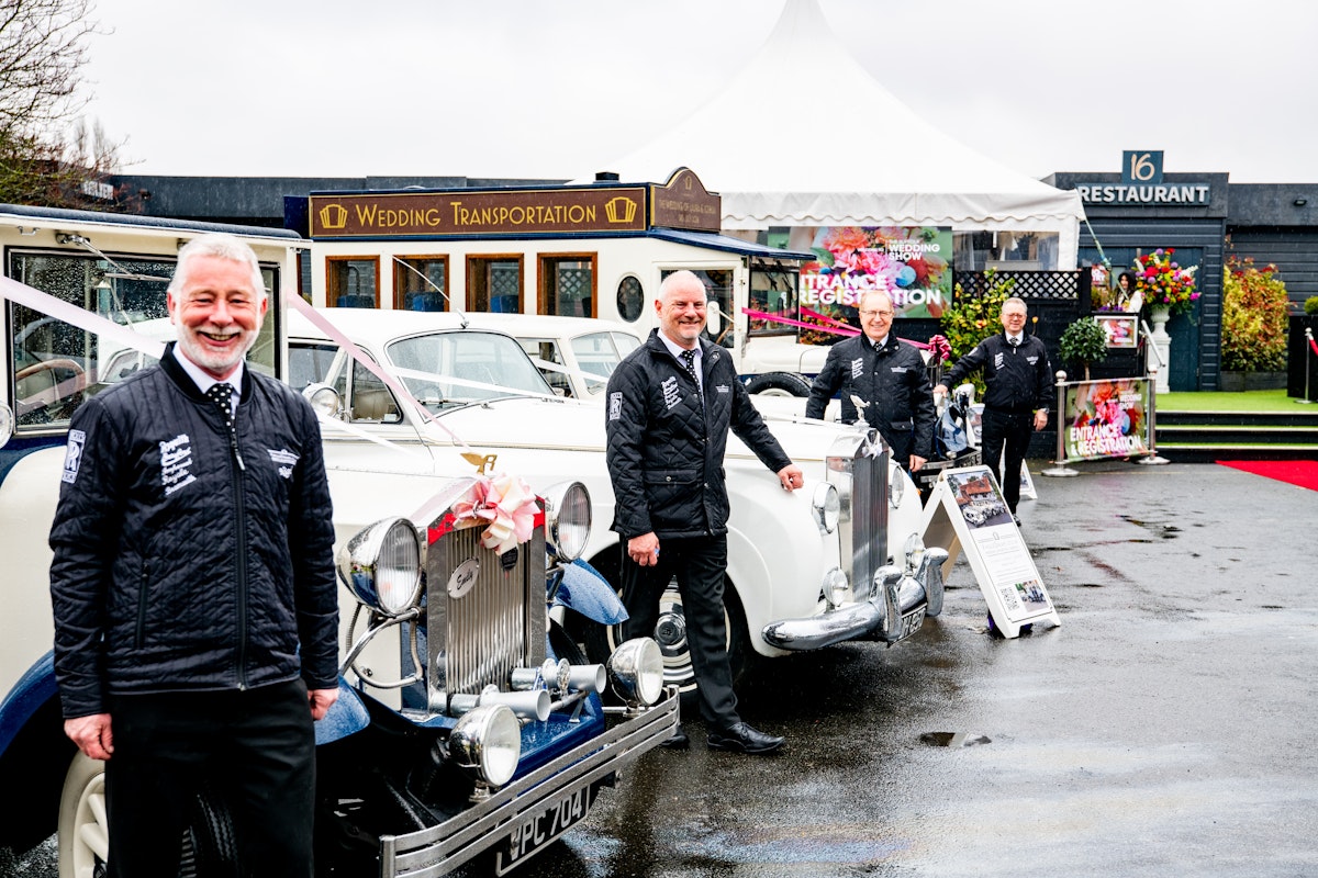 The team of Vintage Dream Wedding Cars